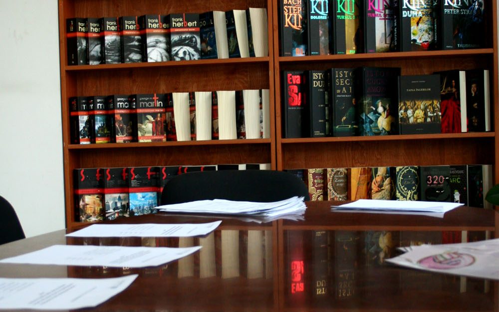 Fragmente de carte, Bibliotecă şi Promoţie nouă