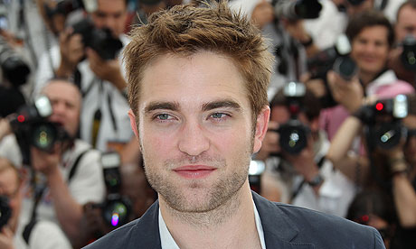 Robert Pattinson ar putea juca în al doilea film Jocurile Foamei
