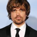 Peter Dinklage sau Tyrion Lannister din serialul Urzeala tronurilor apare în topul celor mai sexy celebrităţi vegetariene în 2013