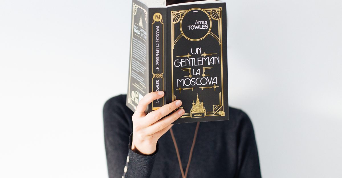 Ce e în spatele unui gentleman la Moscova?